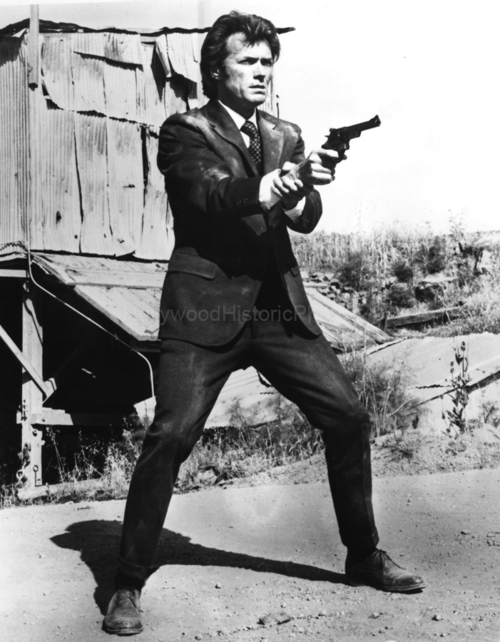 Clint Eastwood 1971 As Dirty Harry WM.jpg